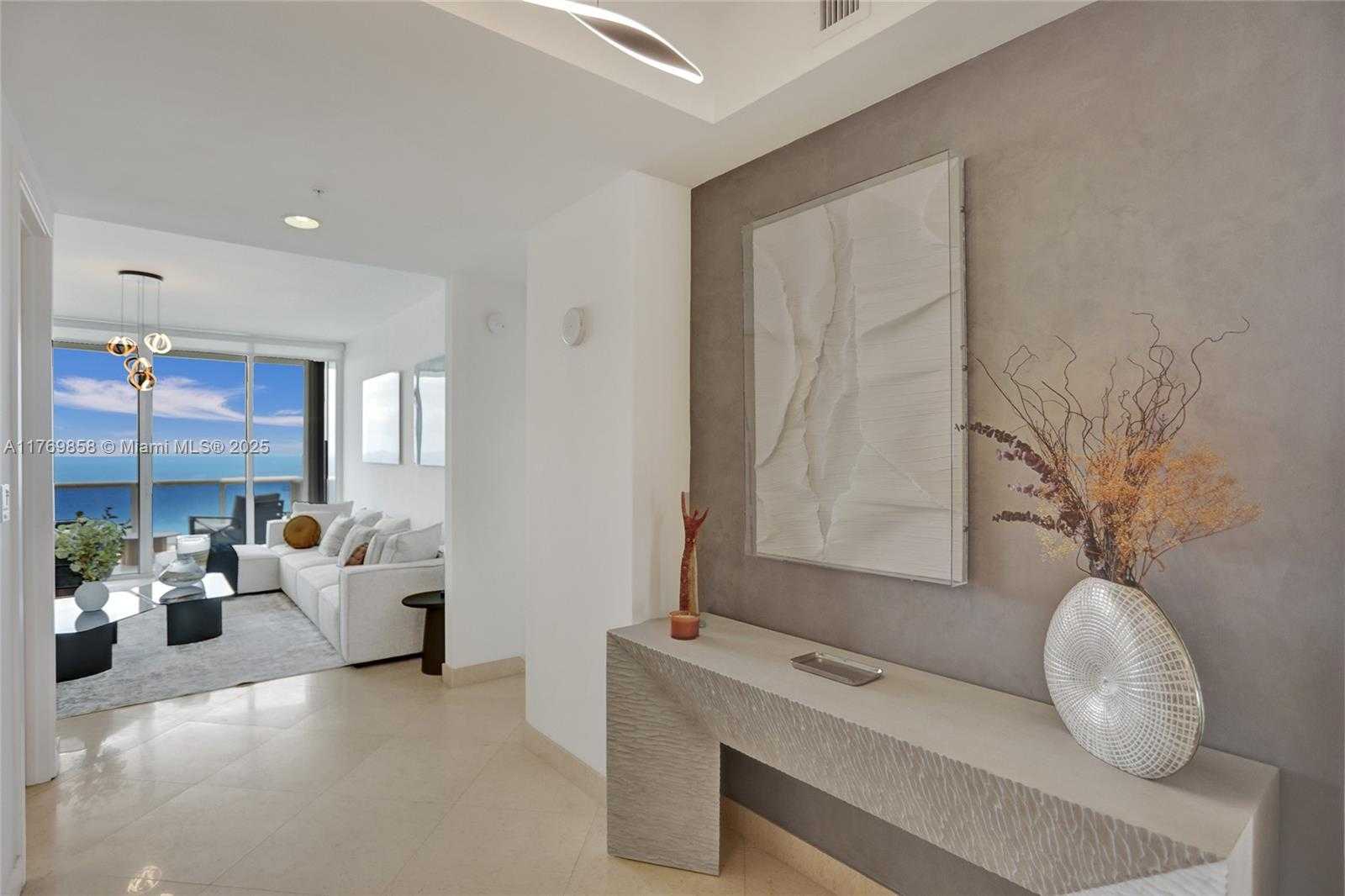 Small Image of 18101 COLLINS AVE #3504, Sunny Isles Beach Number 4