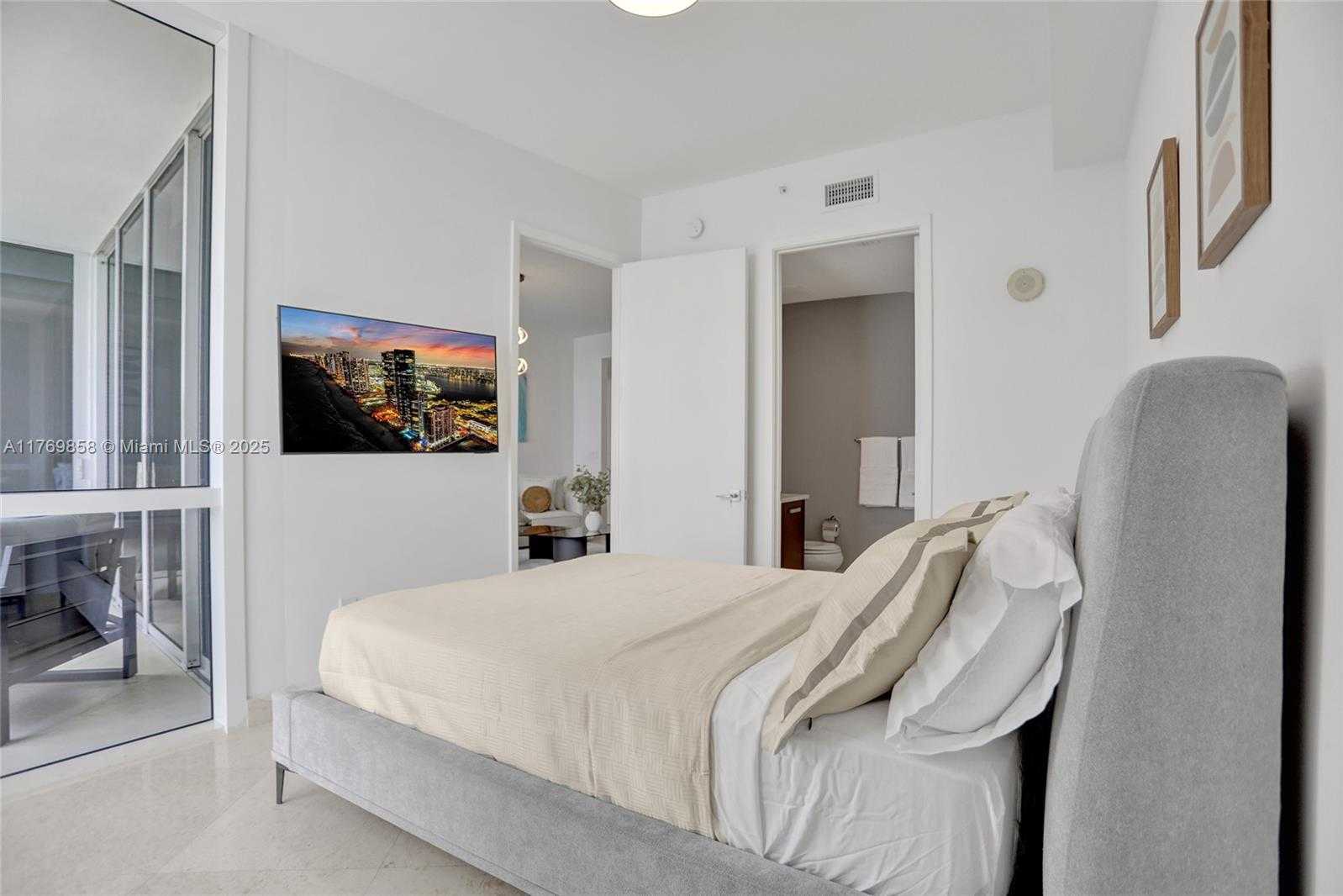 Small Image of 18101 COLLINS AVE #3504, Sunny Isles Beach Number 66