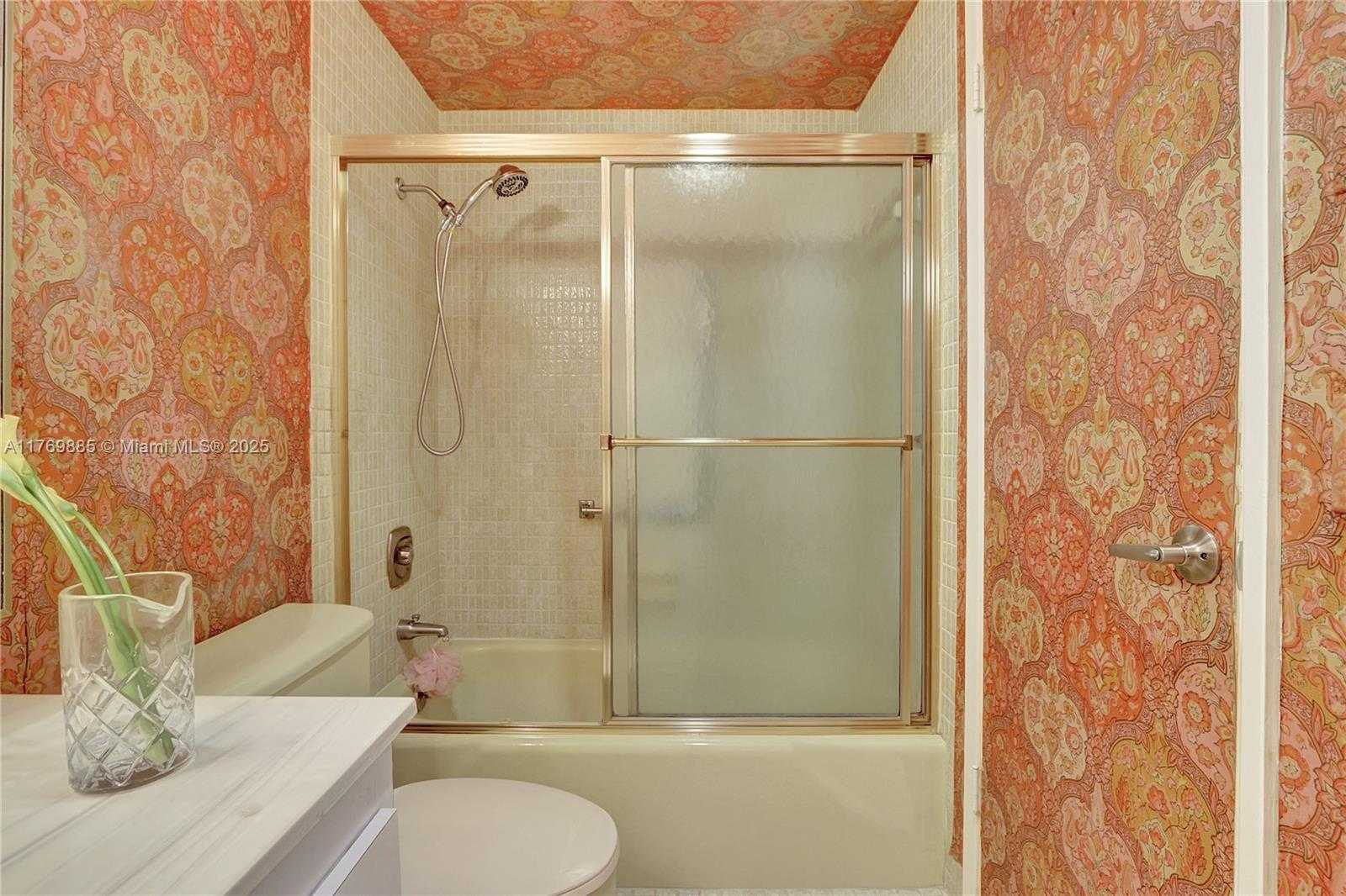 Small Image of 4330 HILLCREST DR #807, Hollywood Number 11