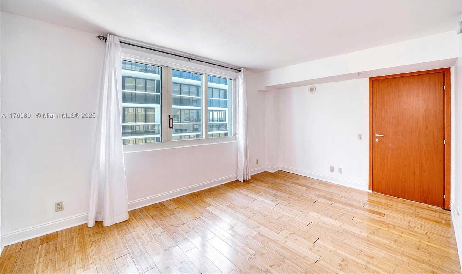 Small Image of 9499 COLLINS AVE #1009, Surfside Number 8