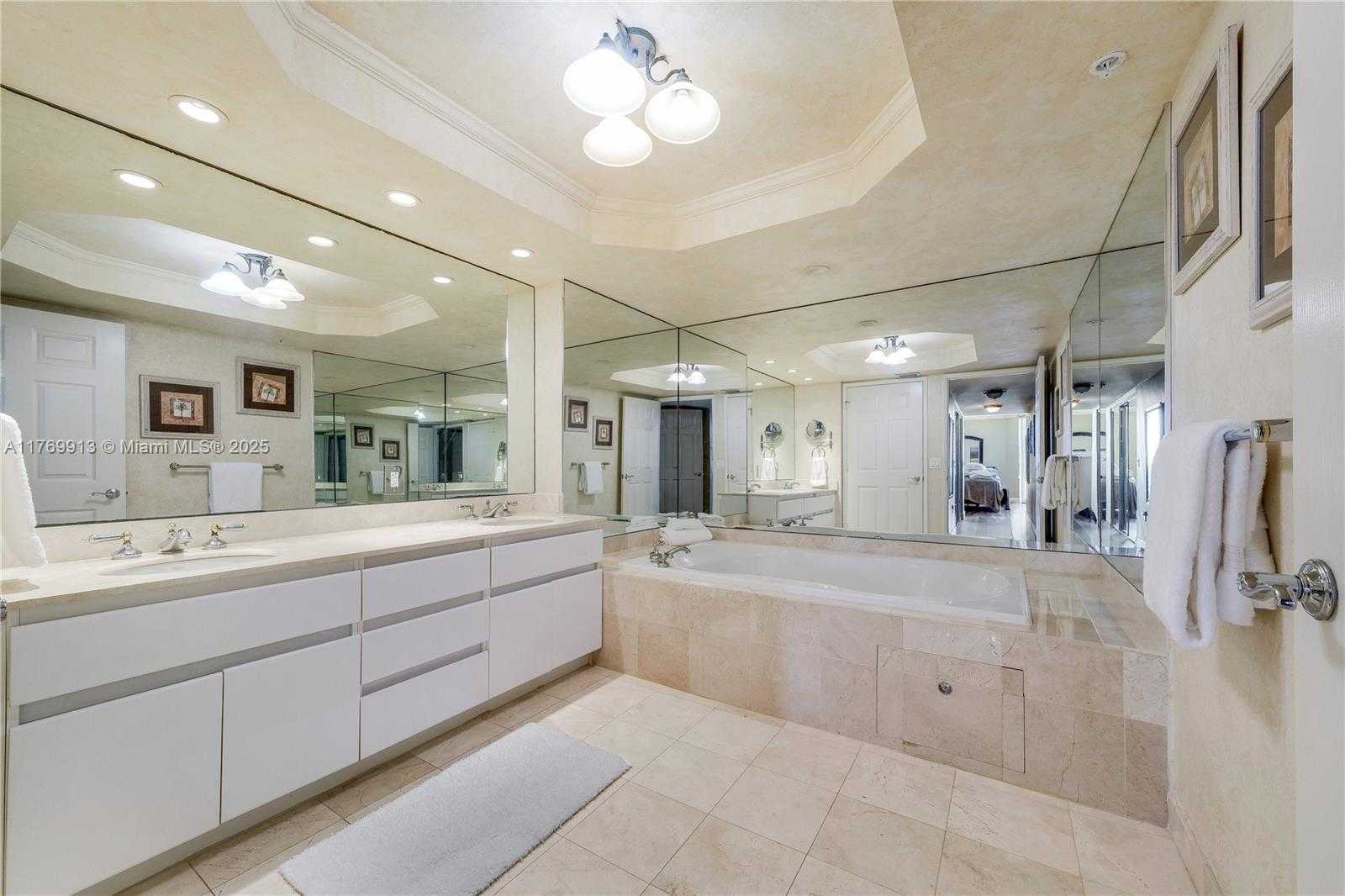 Small Image of 16711 COLLINS AVE #2305, Sunny Isles Beach Number 10