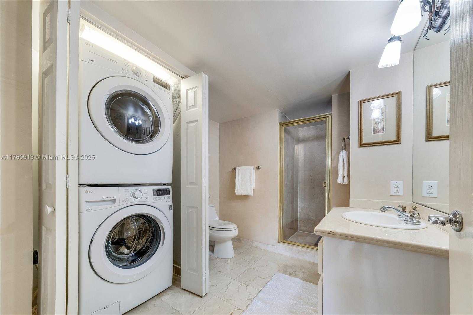 Small Image of 16711 COLLINS AVE #2305, Sunny Isles Beach Number 12