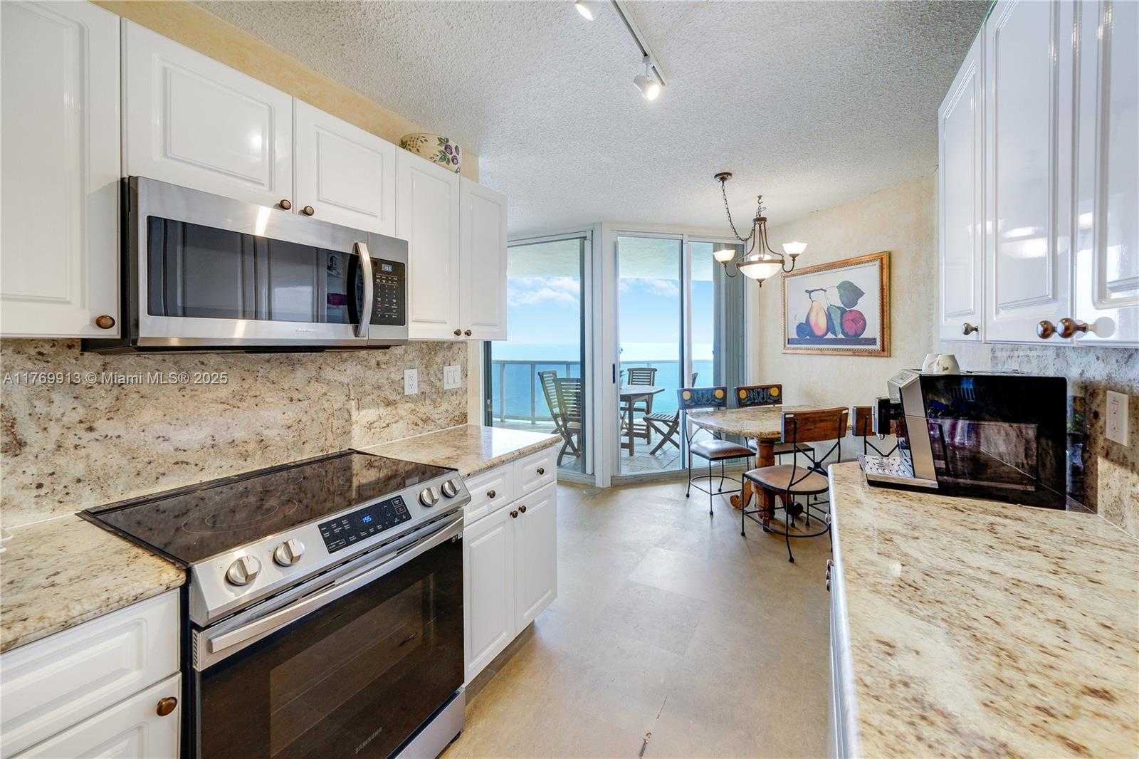 Small Image of 16711 COLLINS AVE #2305, Sunny Isles Beach Number 13