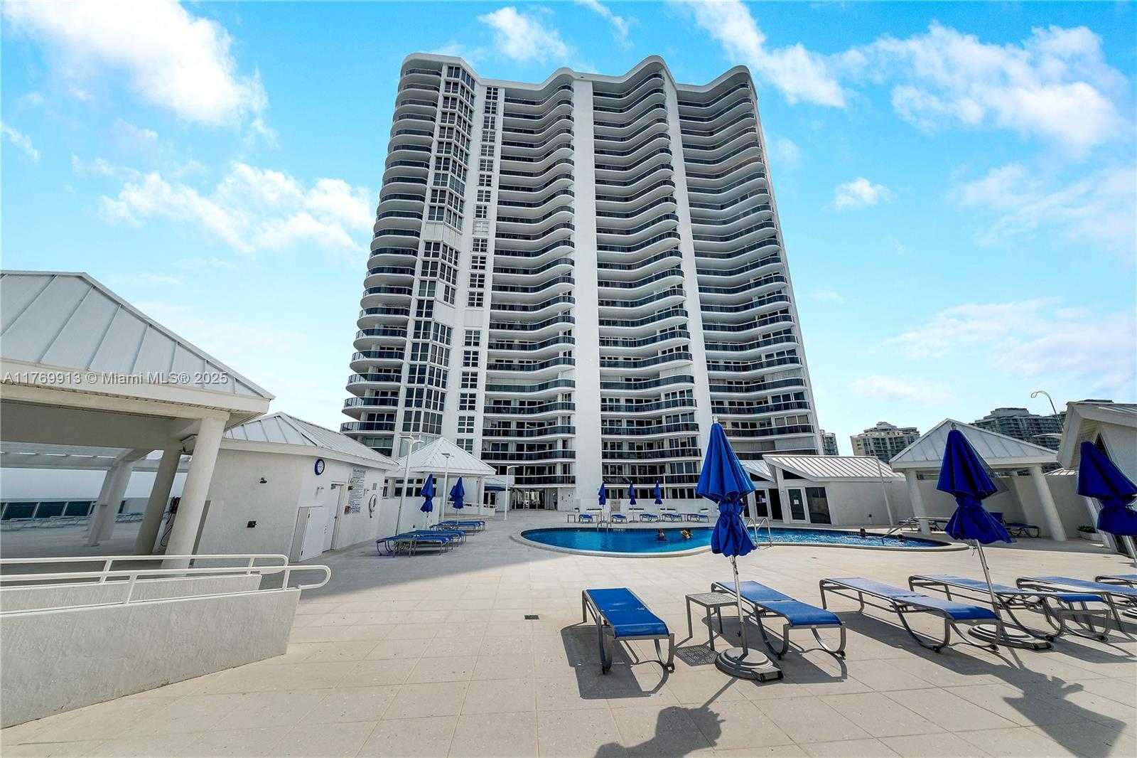 Small Image of 16711 COLLINS AVE #2305, Sunny Isles Beach Number 17