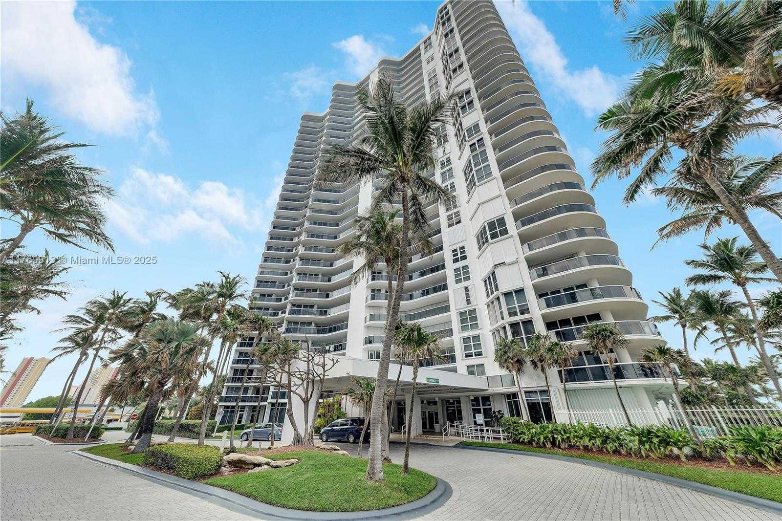 Small Image of 16711 COLLINS AVE #2305, Sunny Isles Beach Number 3