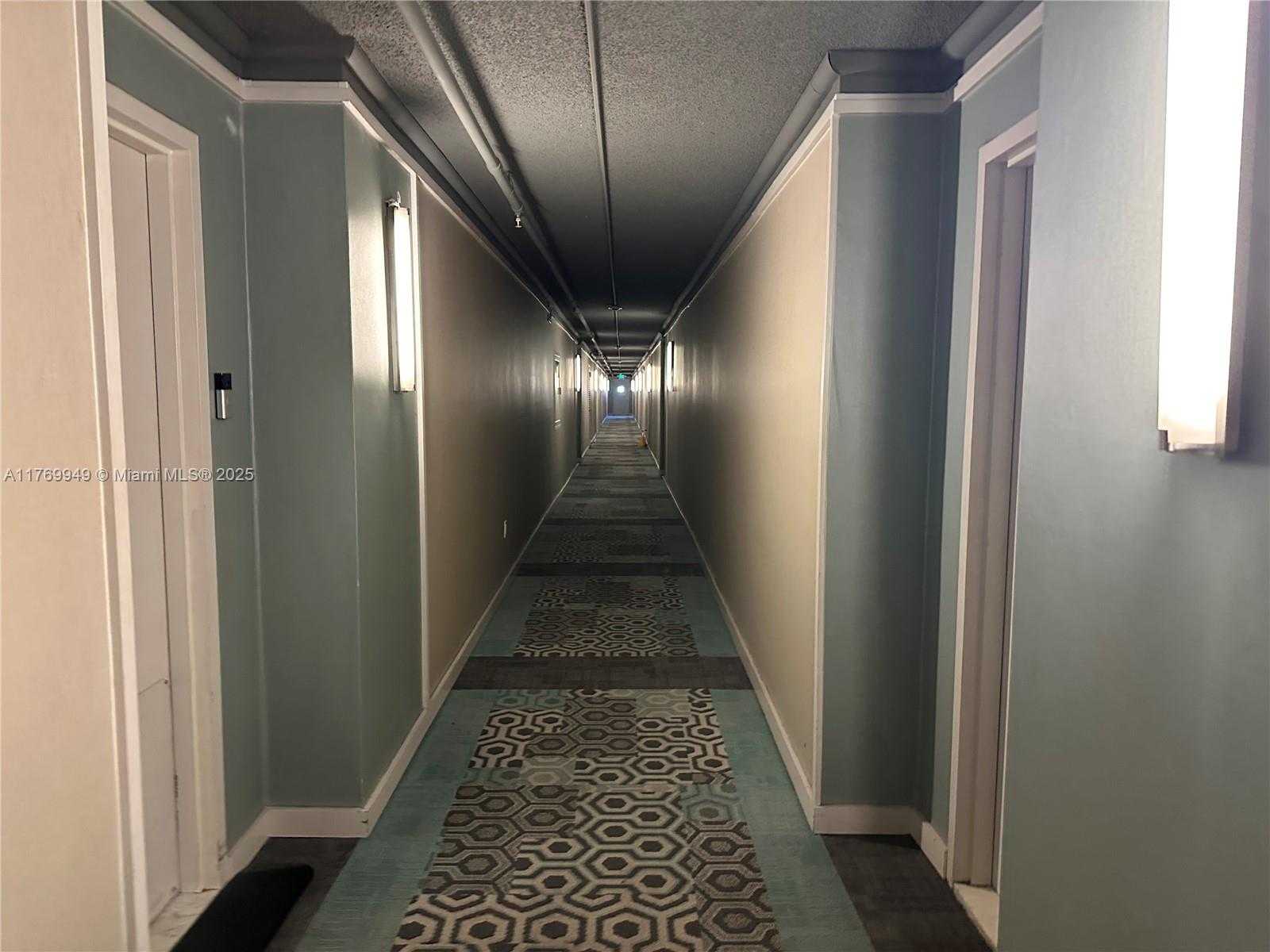Small Image of 600 NORTH EAST 36TH ST #401, Miami Number 15