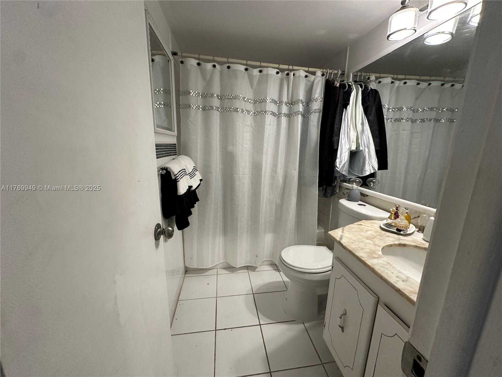 Small Image of 600 NORTH EAST 36TH ST #401, Miami Number 22