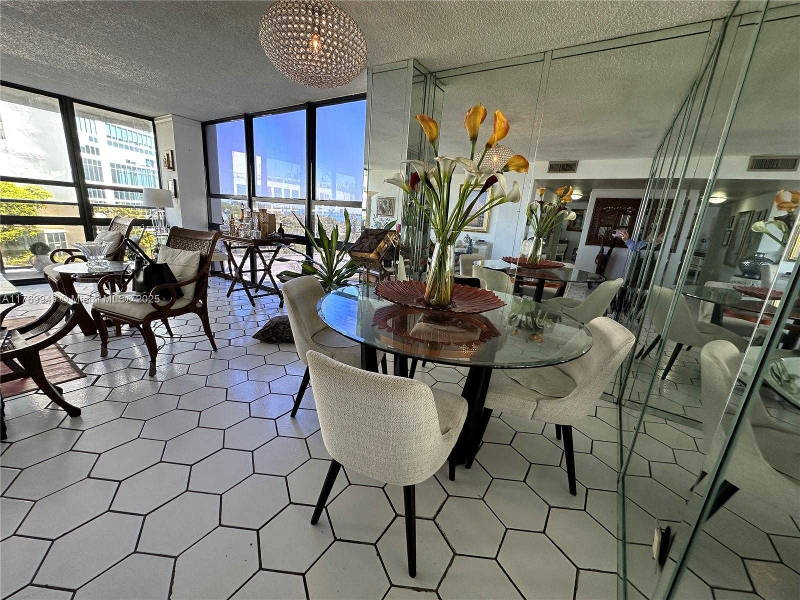 Small Image of 600 NORTH EAST 36TH ST #401, Miami Number 4