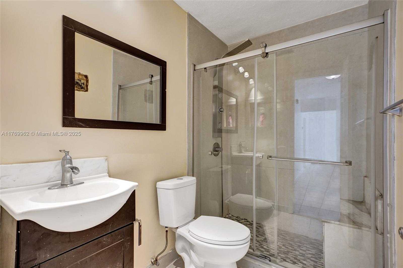 Small Image of 12240 SOUTH WEST 115TH TER, Miami Number 12