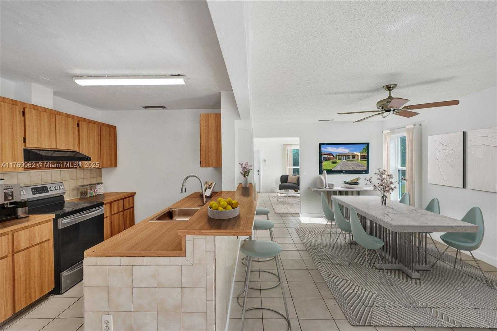 Small Image of 12240 SOUTH WEST 115TH TER, Miami Number 7
