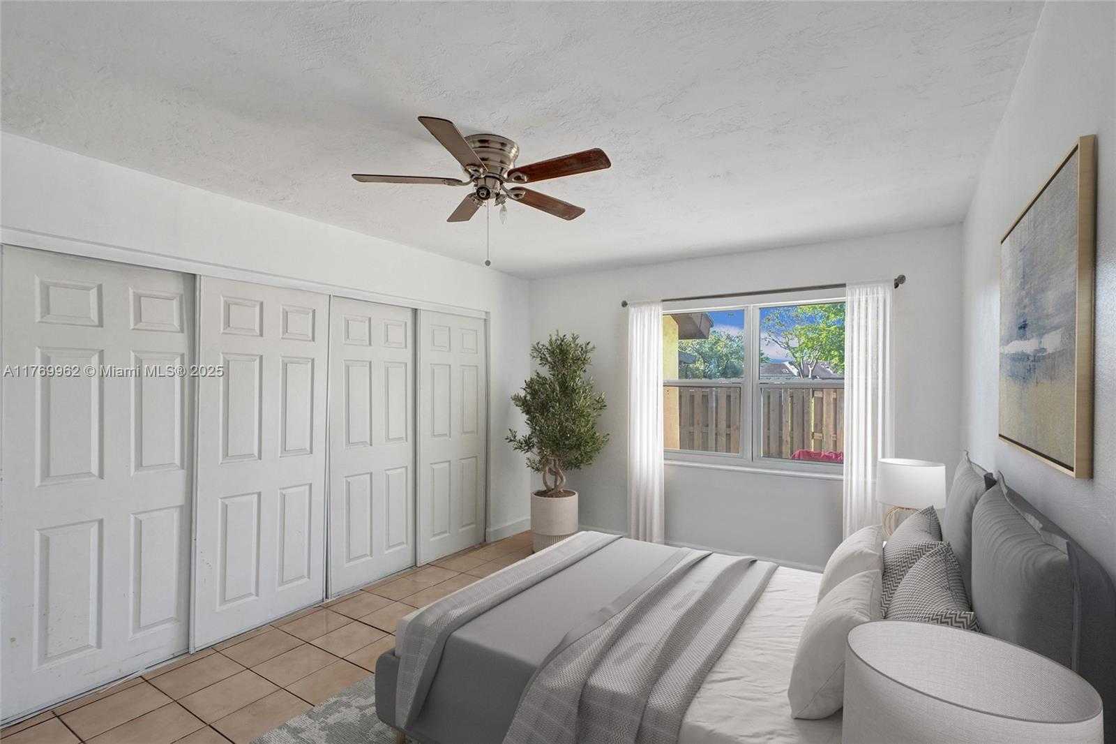 Small Image of 12240 SOUTH WEST 115TH TER, Miami Number 9