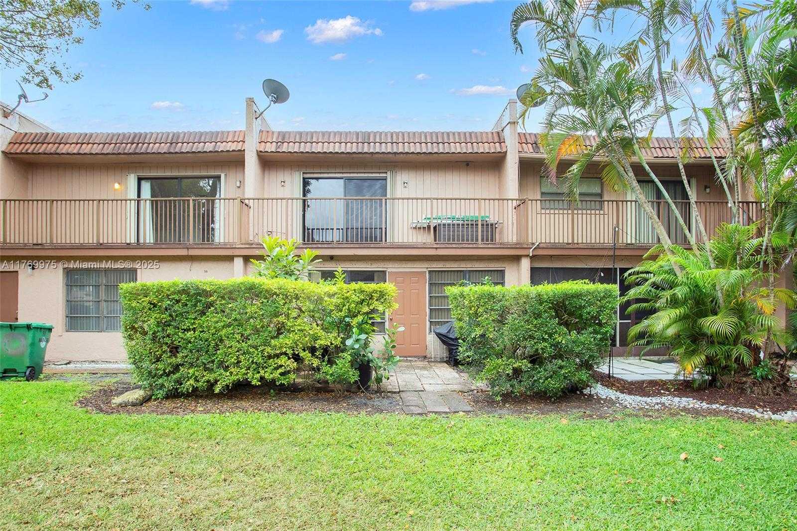 Small Image of 51 MATADOR LN #2-23, Davie Number 5
