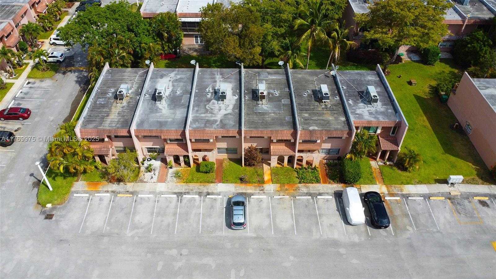 Small Image of 51 MATADOR LN #2-23, Davie Number 54