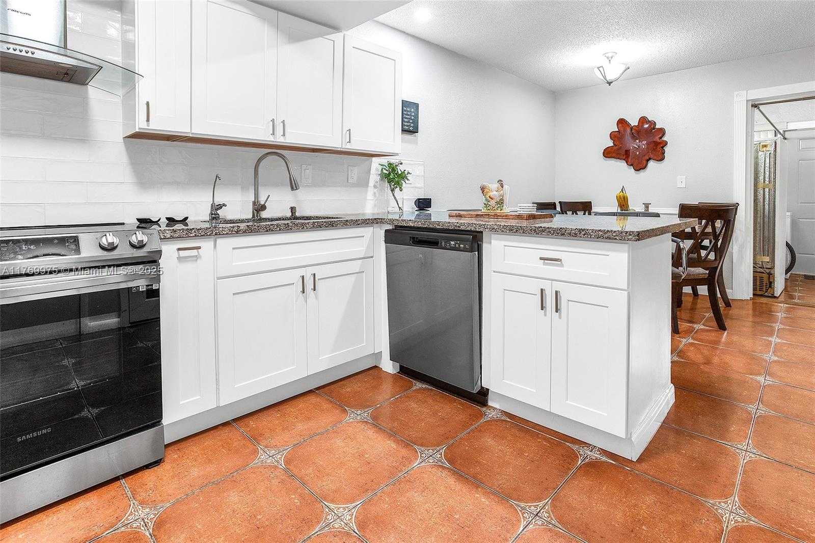 Small Image of 51 MATADOR LN #2-23, Davie Number 8