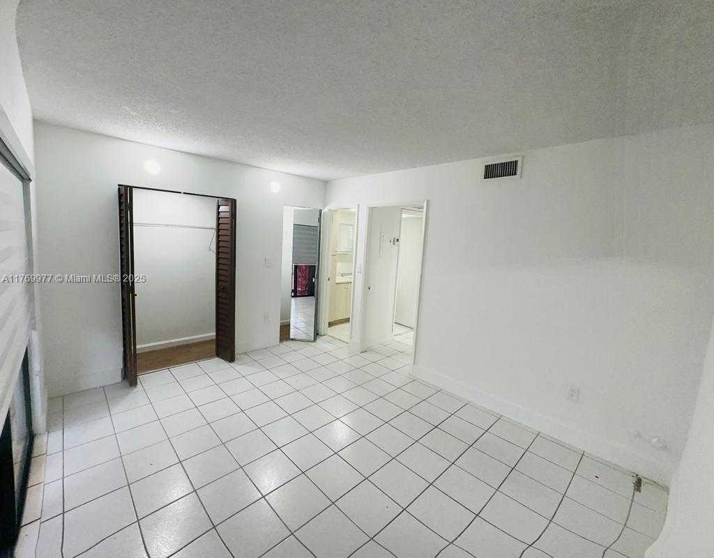 Small Image of 2150 WEST 60TH ST #11101, Hialeah Number 7