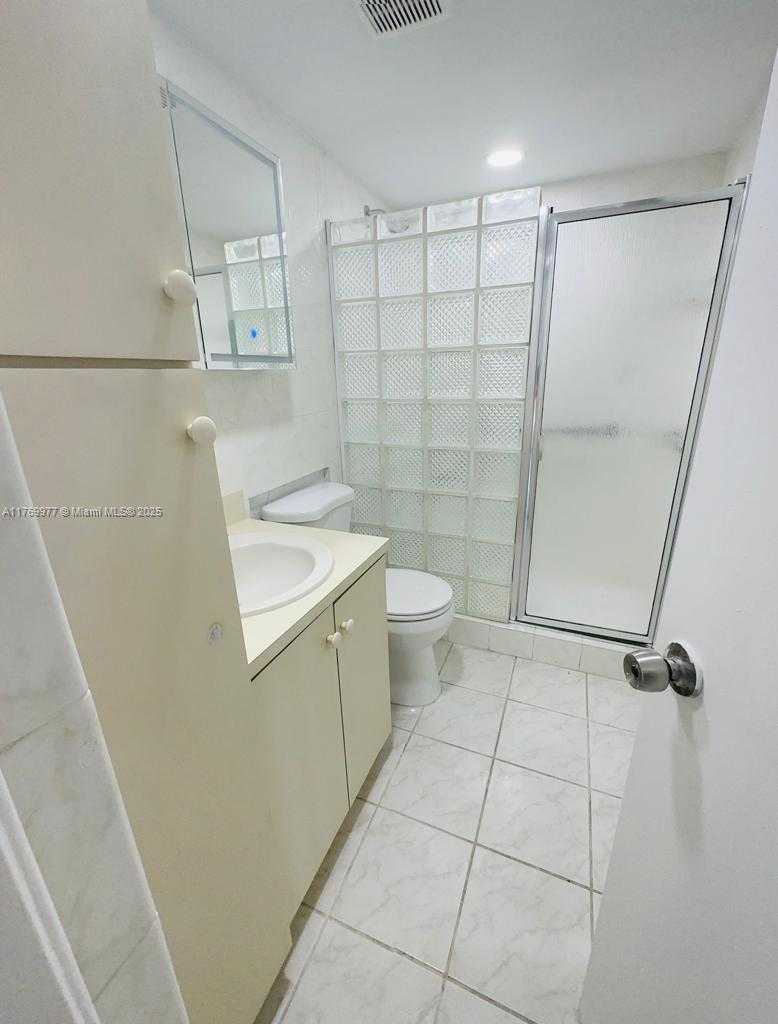 Small Image of 2150 WEST 60TH ST #11101, Hialeah Number 8