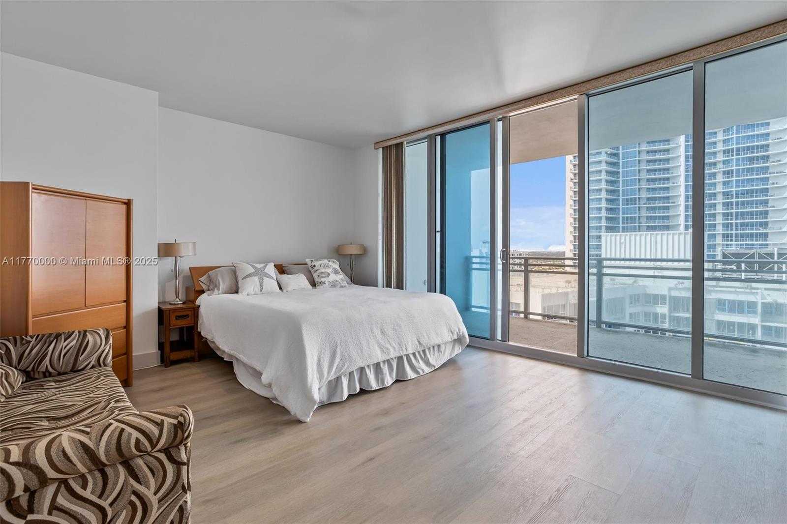 Small Image of 3535 SOUTH OCEAN DR #1703, Hollywood Number 17