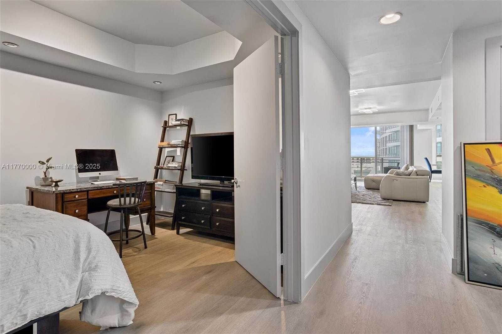 Small Image of 3535 SOUTH OCEAN DR #1703, Hollywood Number 32