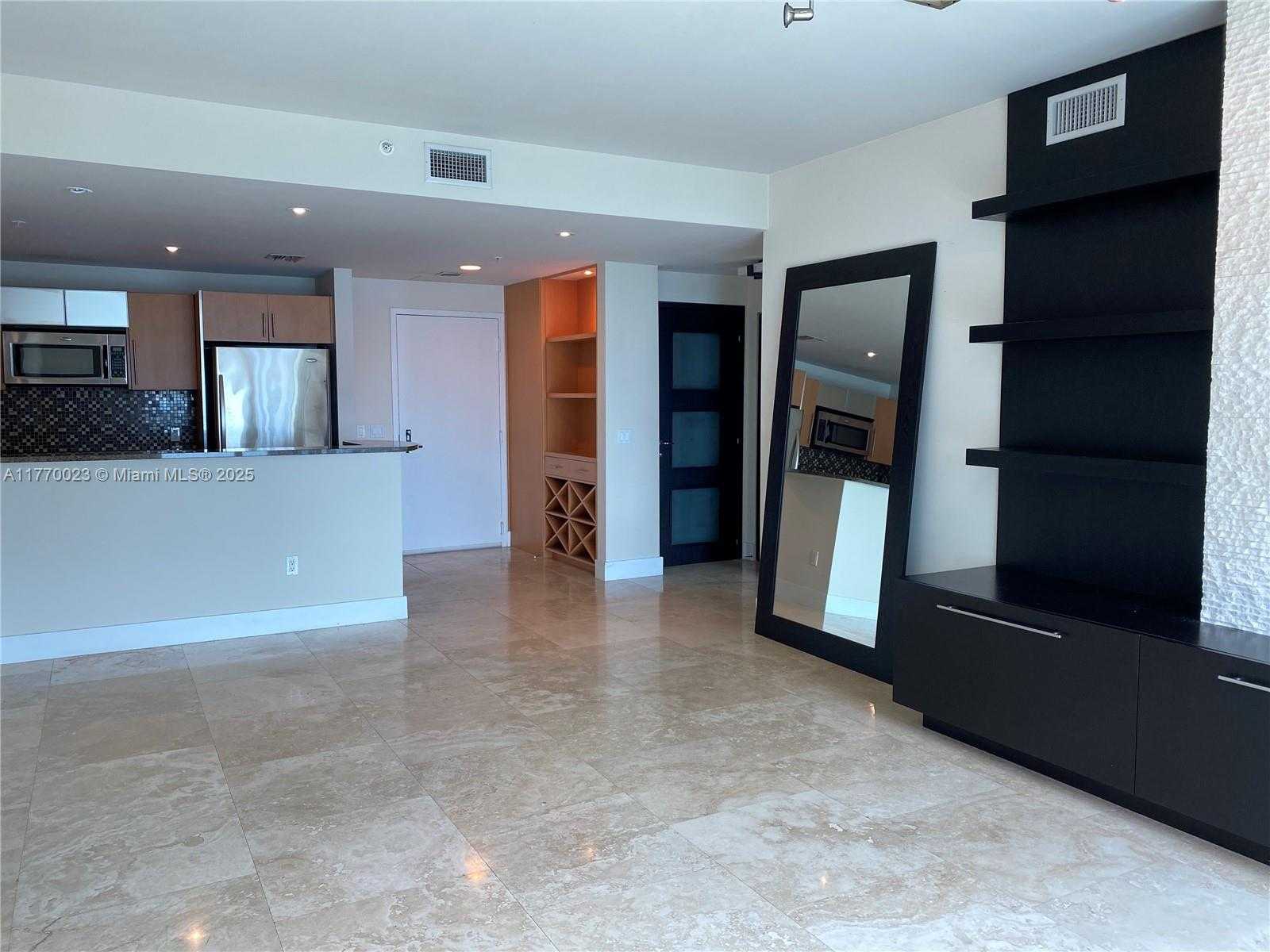 Small Image of 300 SOUTH BISCAYNE BLVD #2606, Miami Number 2