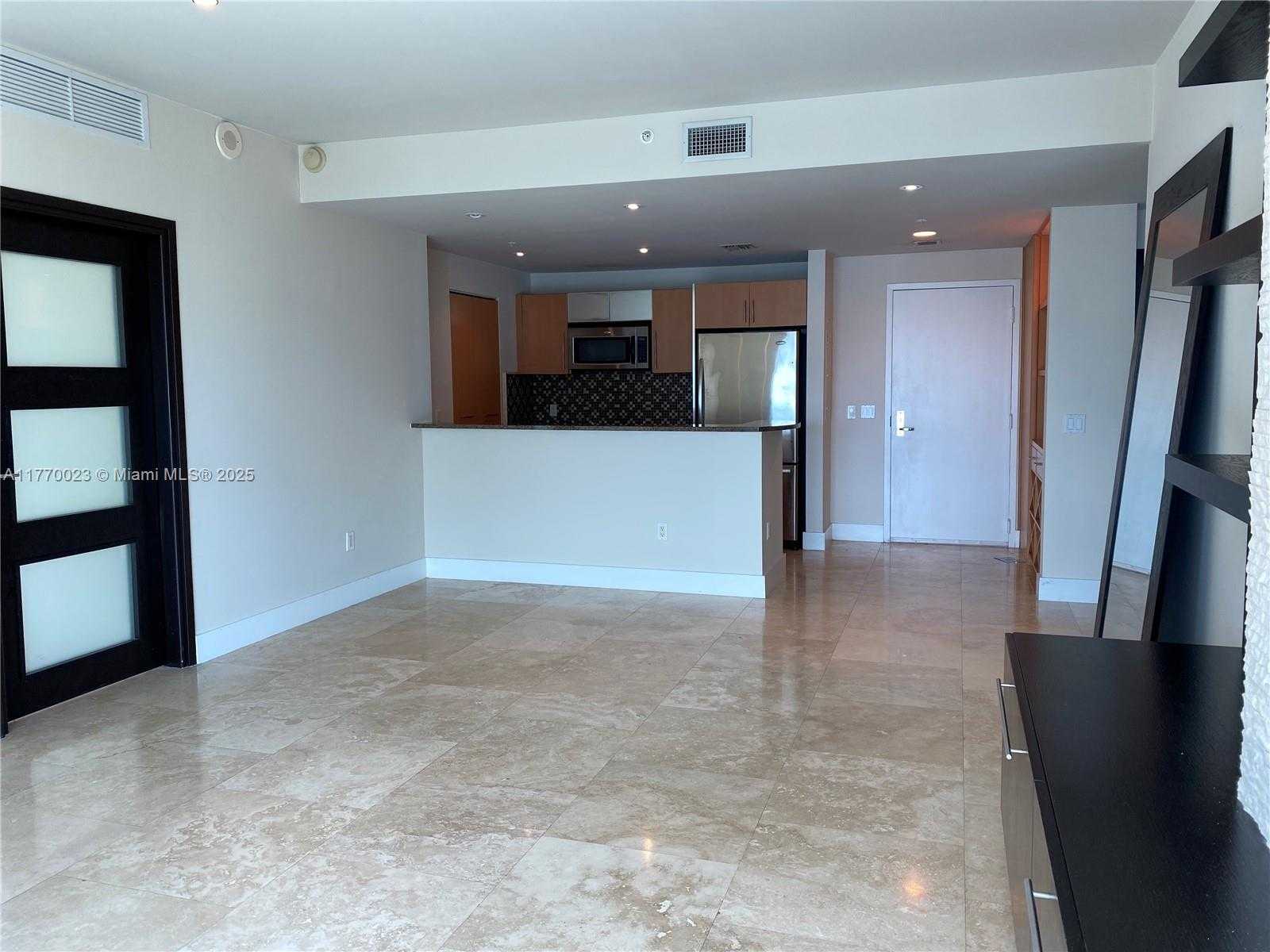 Small Image of 300 SOUTH BISCAYNE BLVD #2606, Miami Number 5