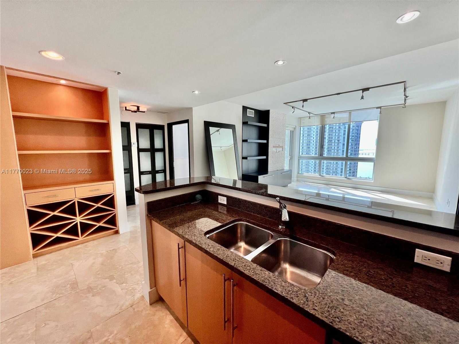 Small Image of 300 SOUTH BISCAYNE BLVD #2606, Miami Number 6