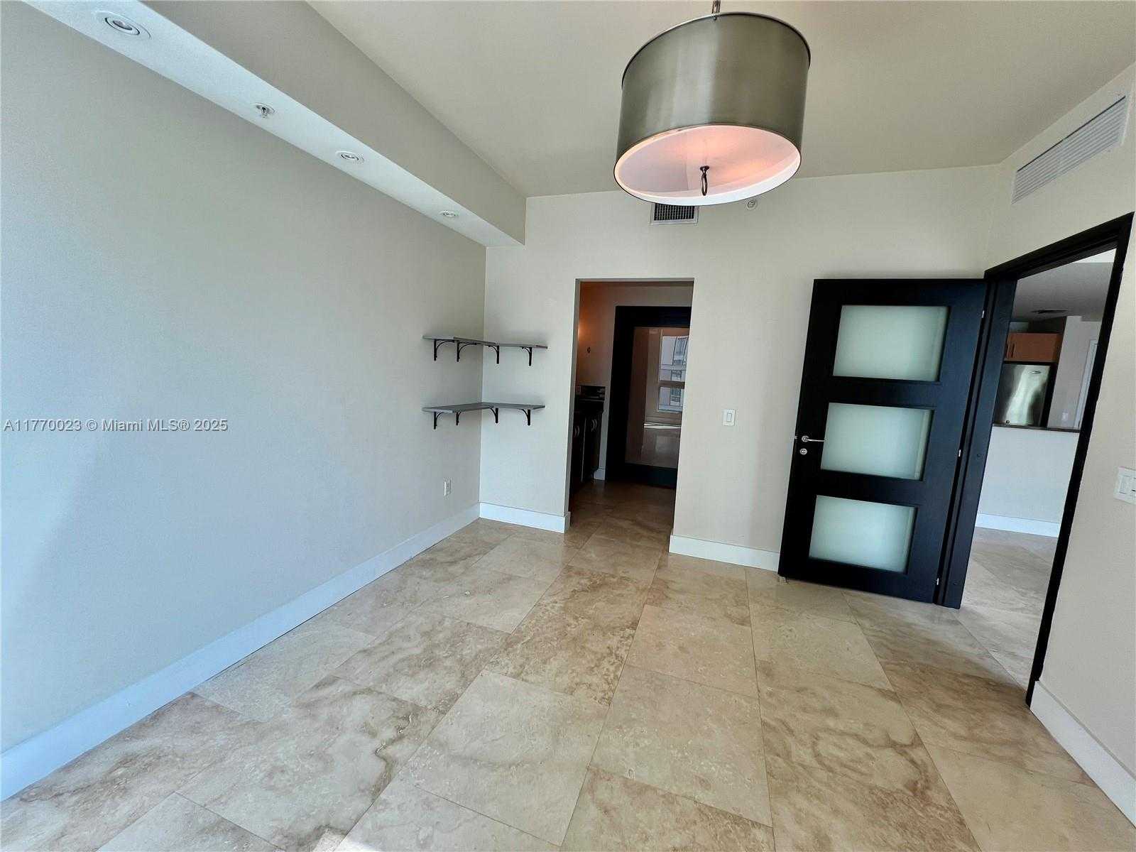 Small Image of 300 SOUTH BISCAYNE BLVD #2606, Miami Number 7