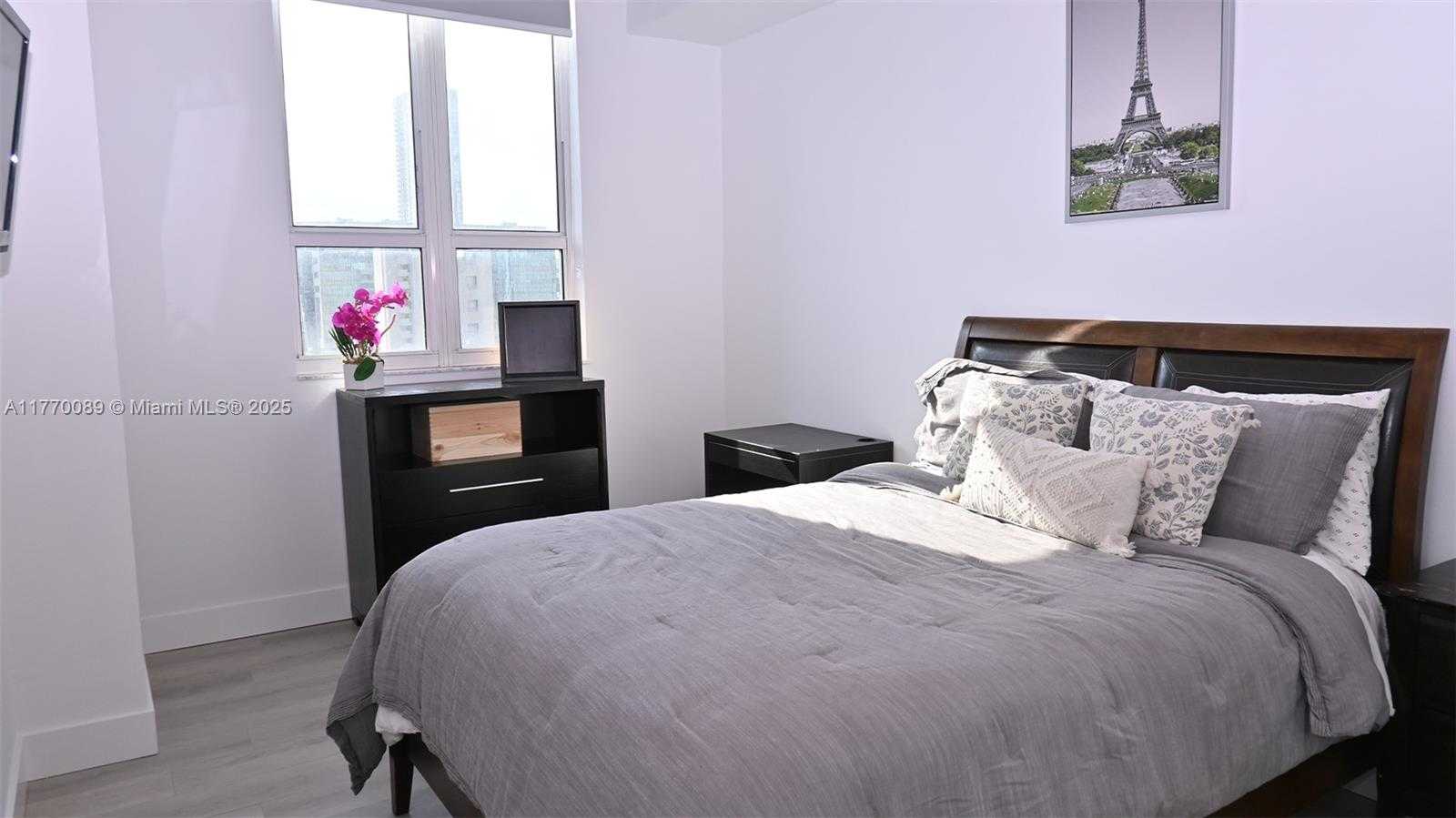 Small Image of 234 NORTH EAST 3RD ST #1207, Miami Number 13