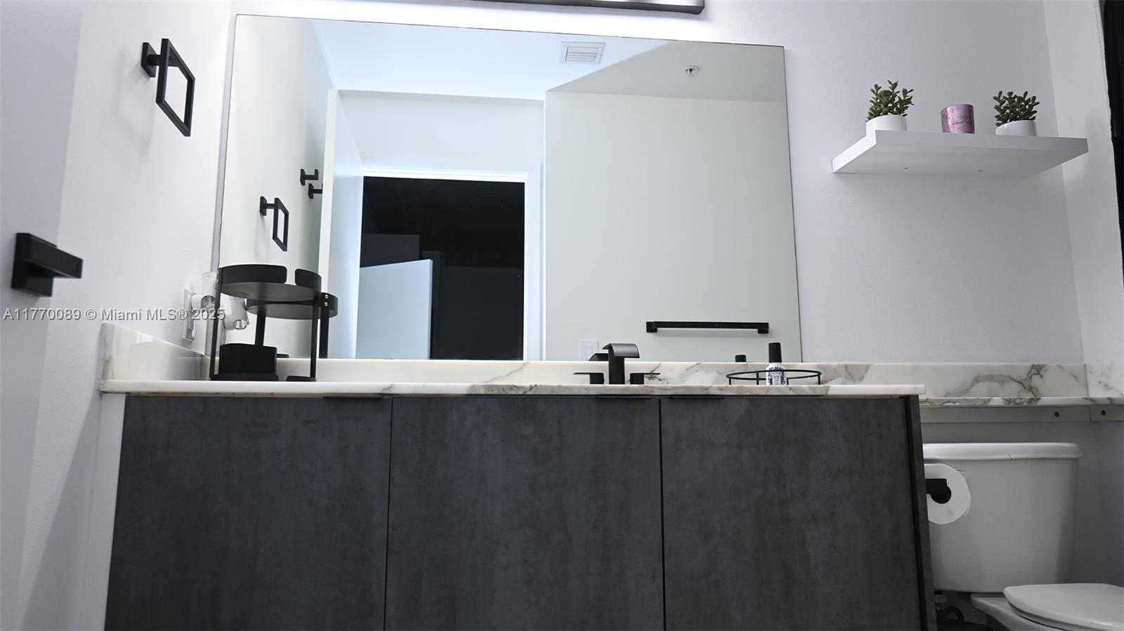 Small Image of 234 NORTH EAST 3RD ST #1207, Miami Number 25