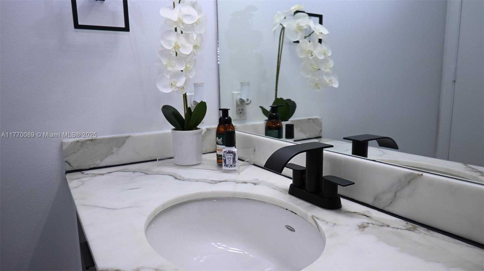 Small Image of 234 NORTH EAST 3RD ST #1207, Miami Number 7