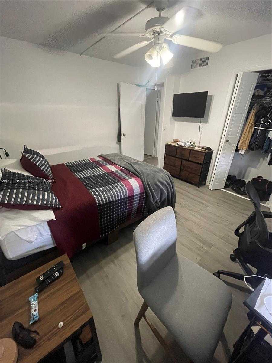 Small Image of 370 RACQUET CLUB RD #206, Weston Number 10