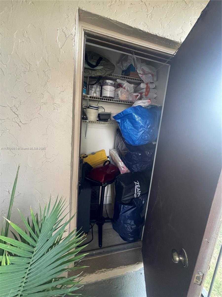 Small Image of 370 RACQUET CLUB RD #206, Weston Number 24