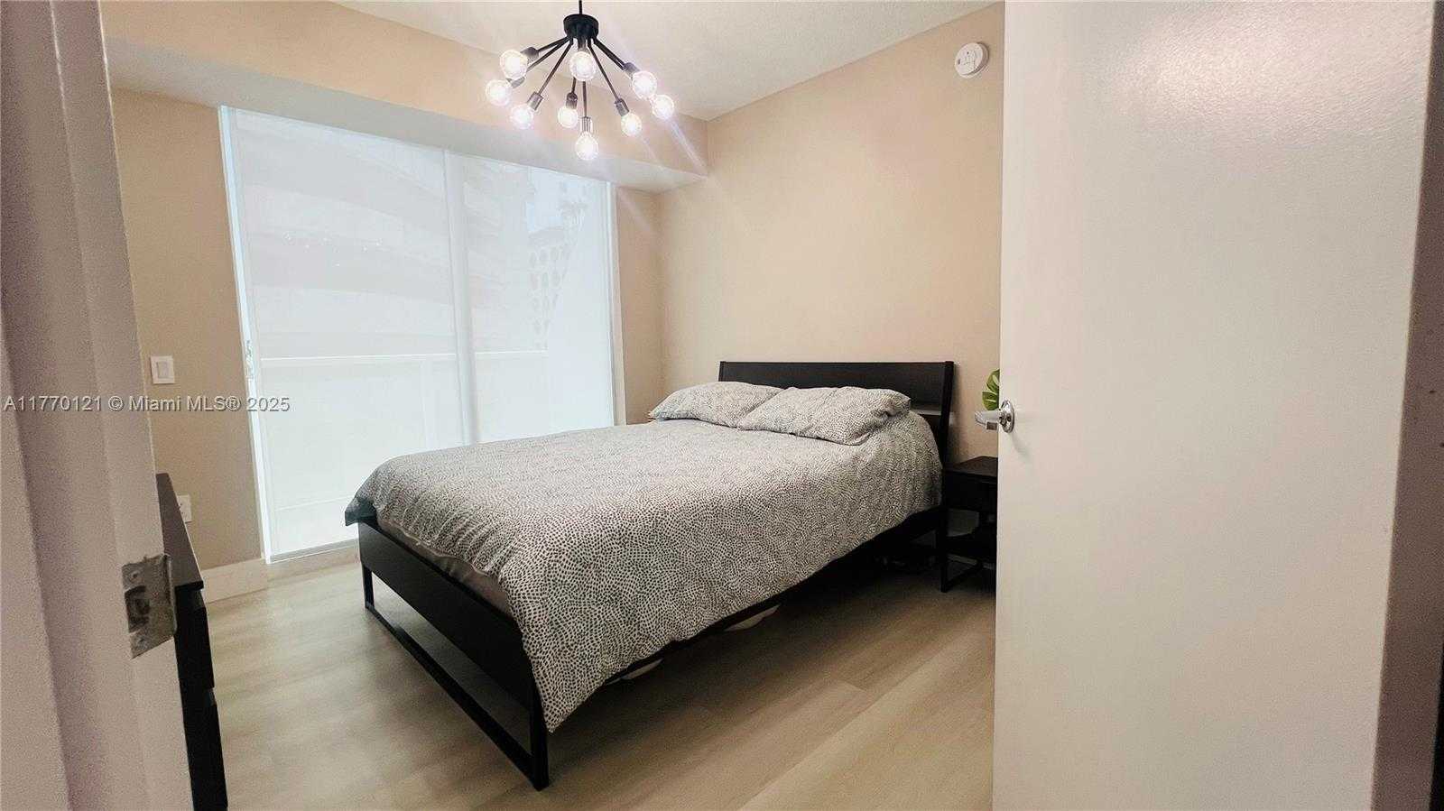 Small Image of 41 SOUTH EAST 5TH ST #501, Miami Number 31