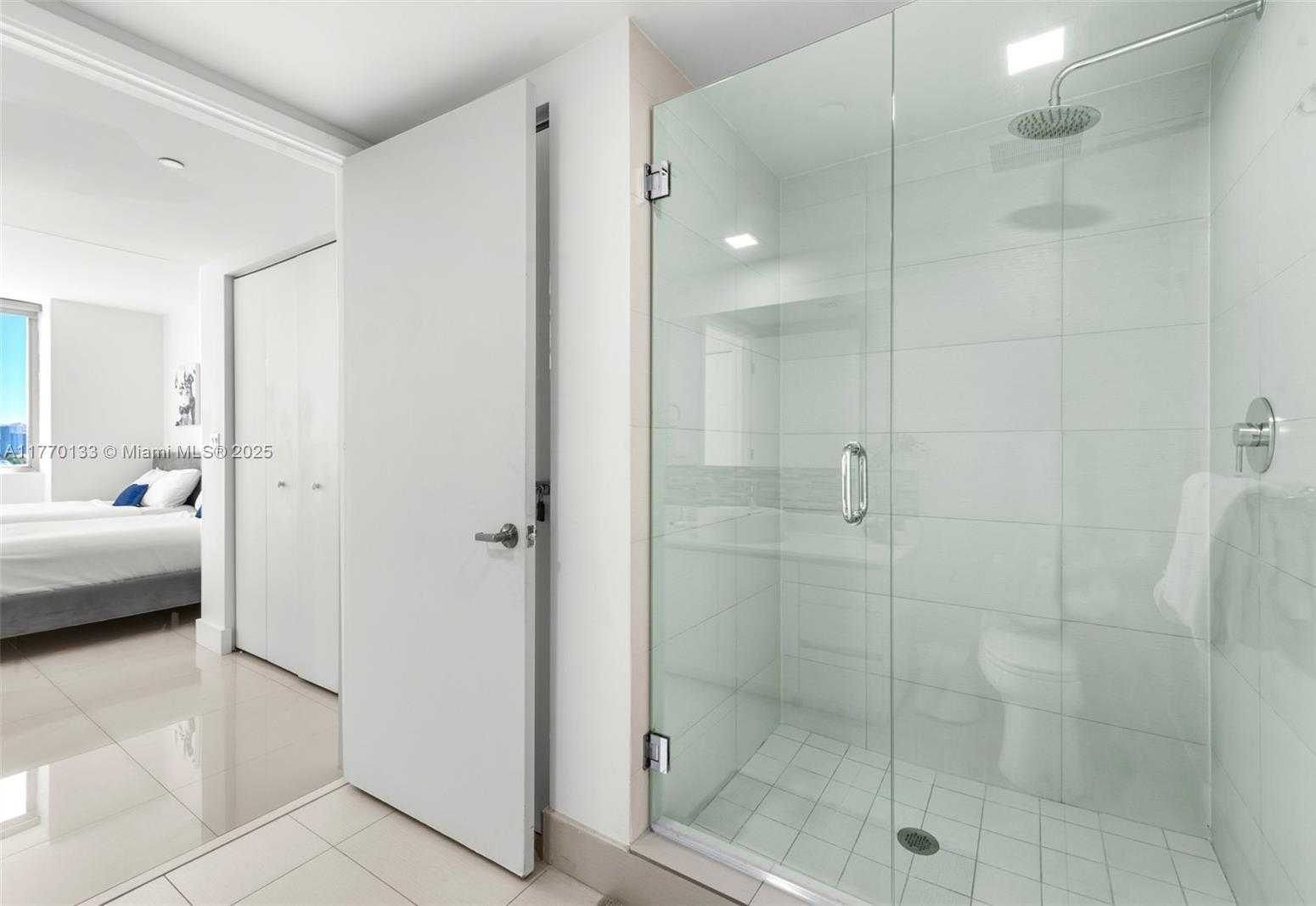 Small Image of 2600 EAST HALLANDALE BEACH BLVD #T1001, Hallandale Beach Number 33