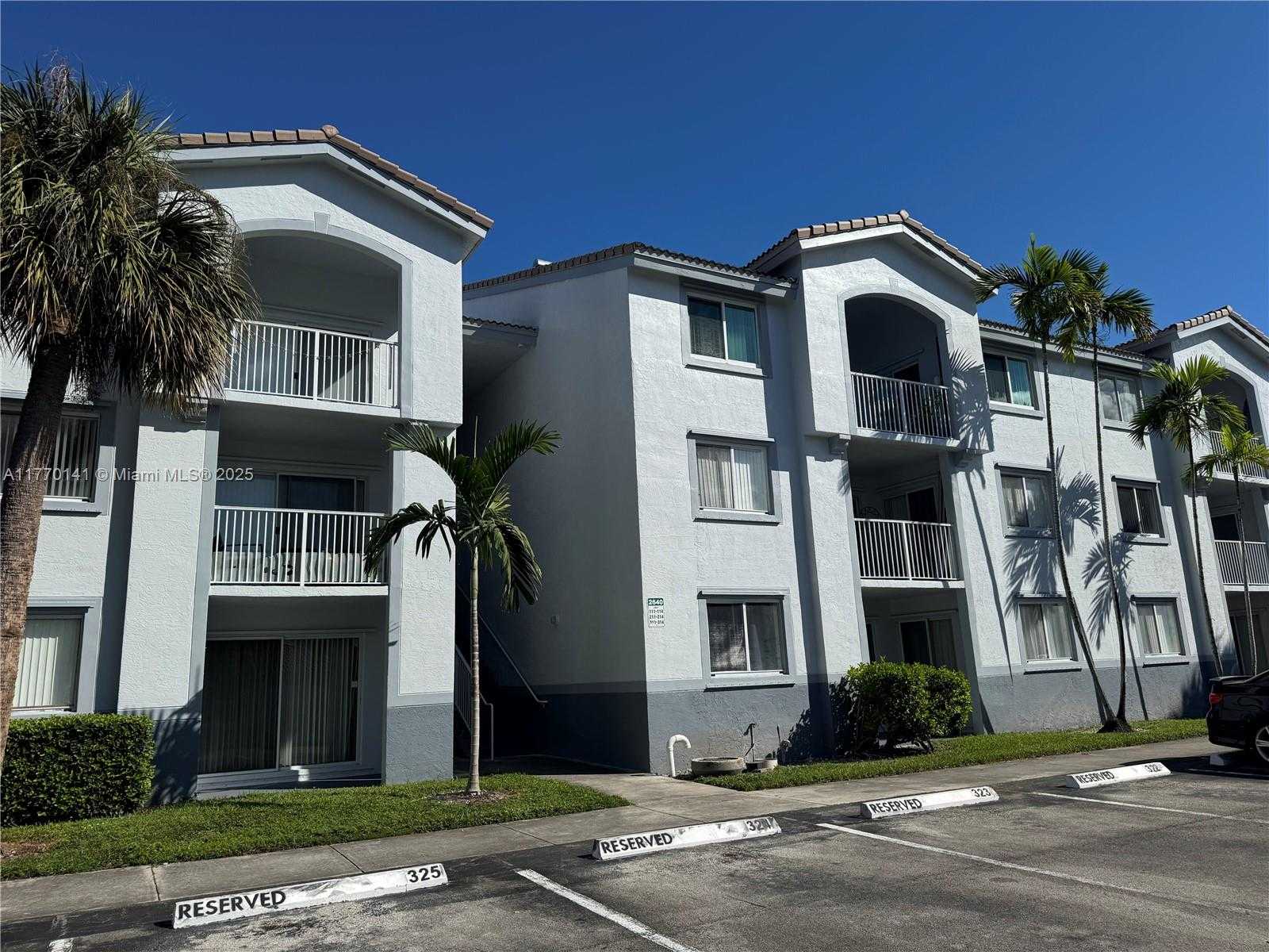 Small Image of 2640 SOUTH UNIVERSITY DR #113, Davie Number 15