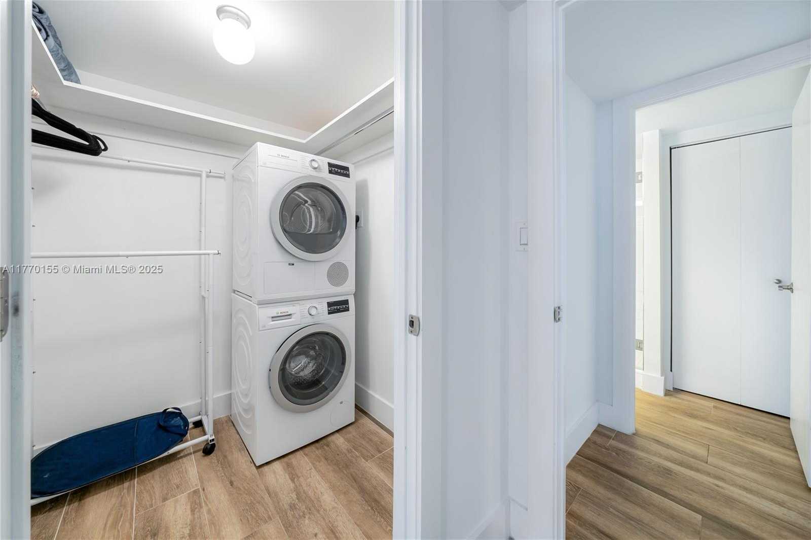 Small Image of 2301 COLLINS AVE #1001, Miami Beach Number 13