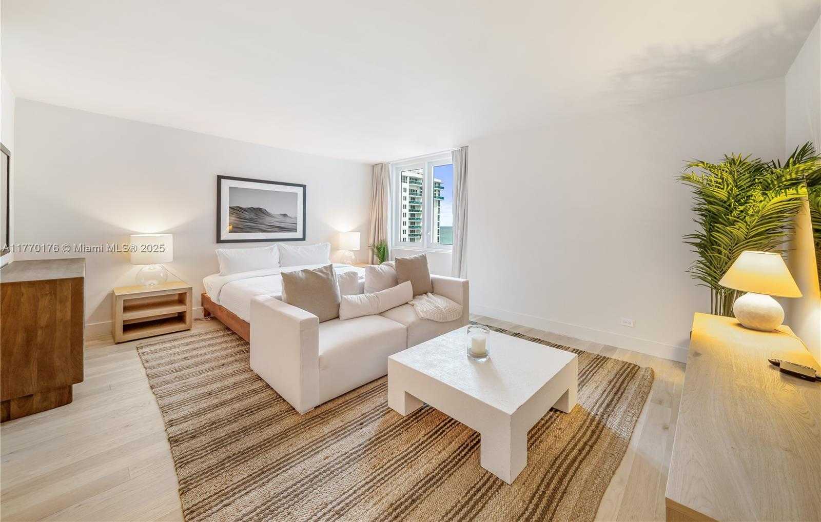 Small Image of 2301 COLLINS AVE #1123, Miami Beach Number 2