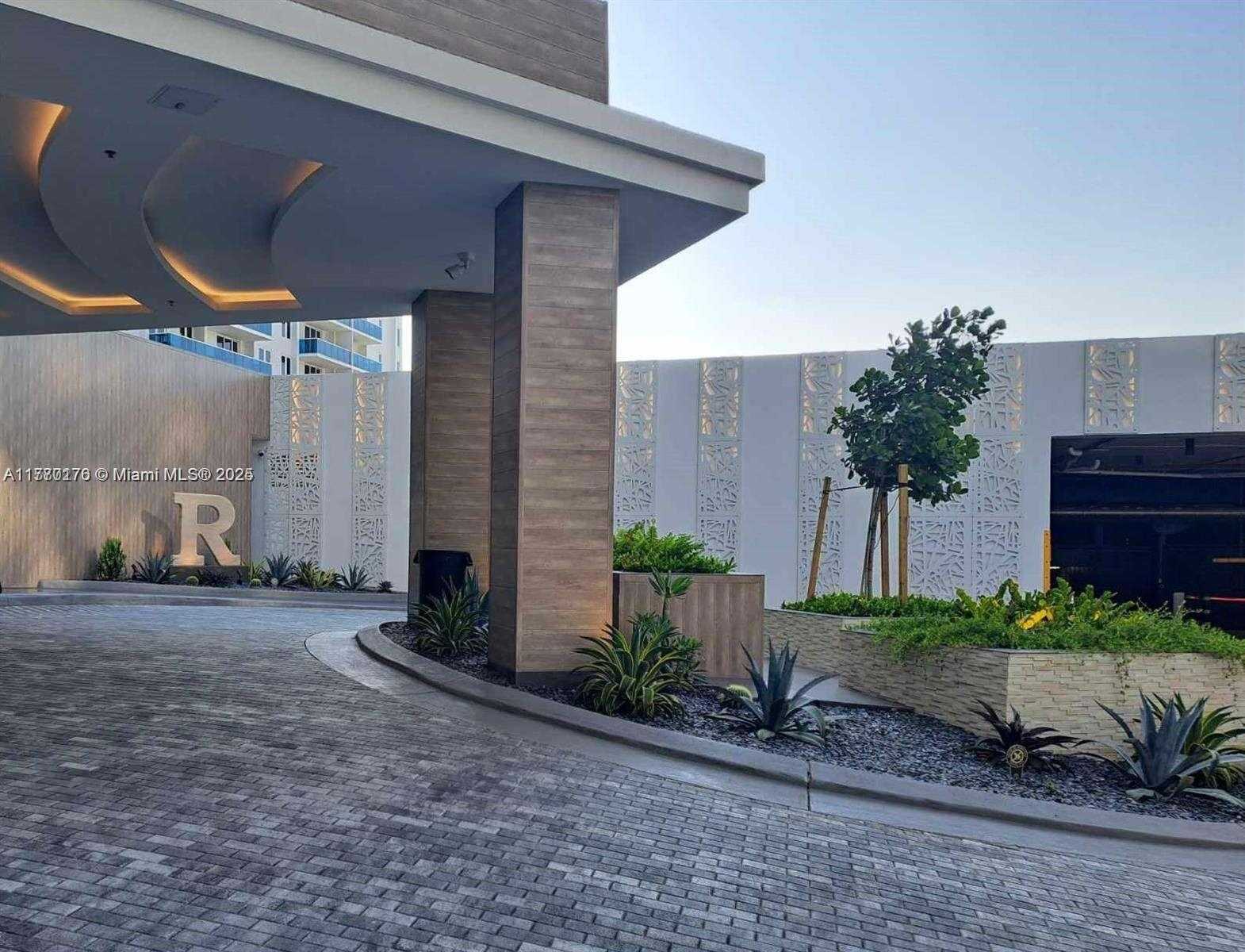 Small Image of 2301 COLLINS AVE #1123, Miami Beach Number 37