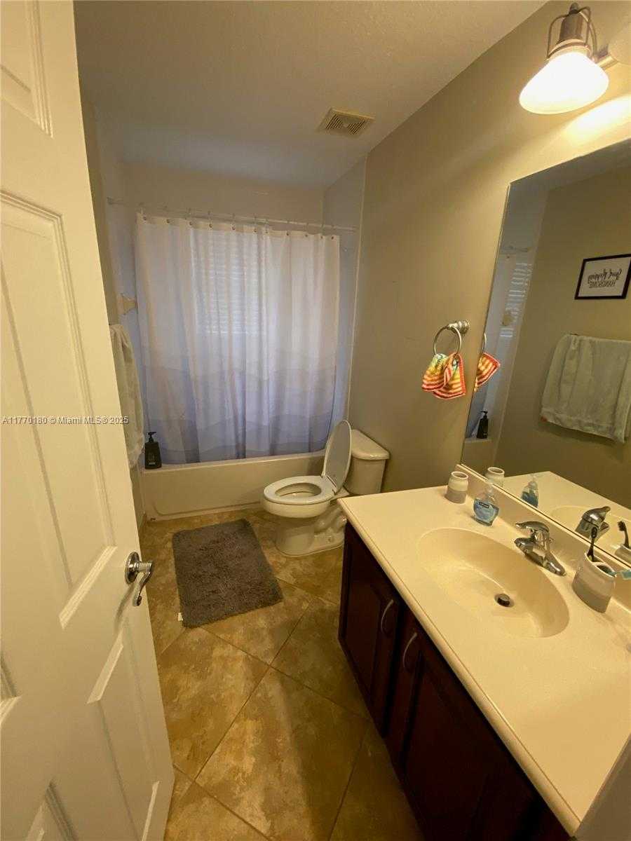 Small Image of 22159 MAJESTIC WOODS WAY, Boca Raton Number 14