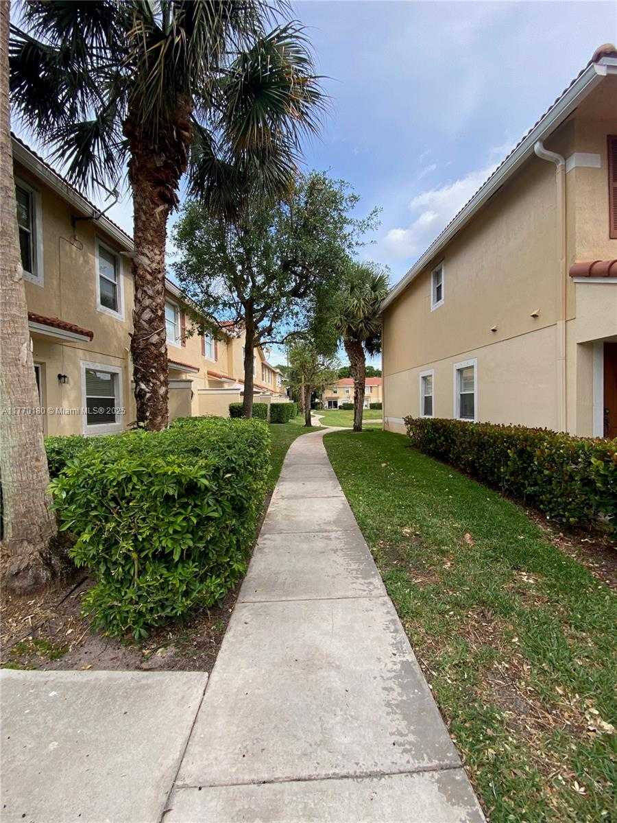 Small Image of 22159 MAJESTIC WOODS WAY, Boca Raton Number 16