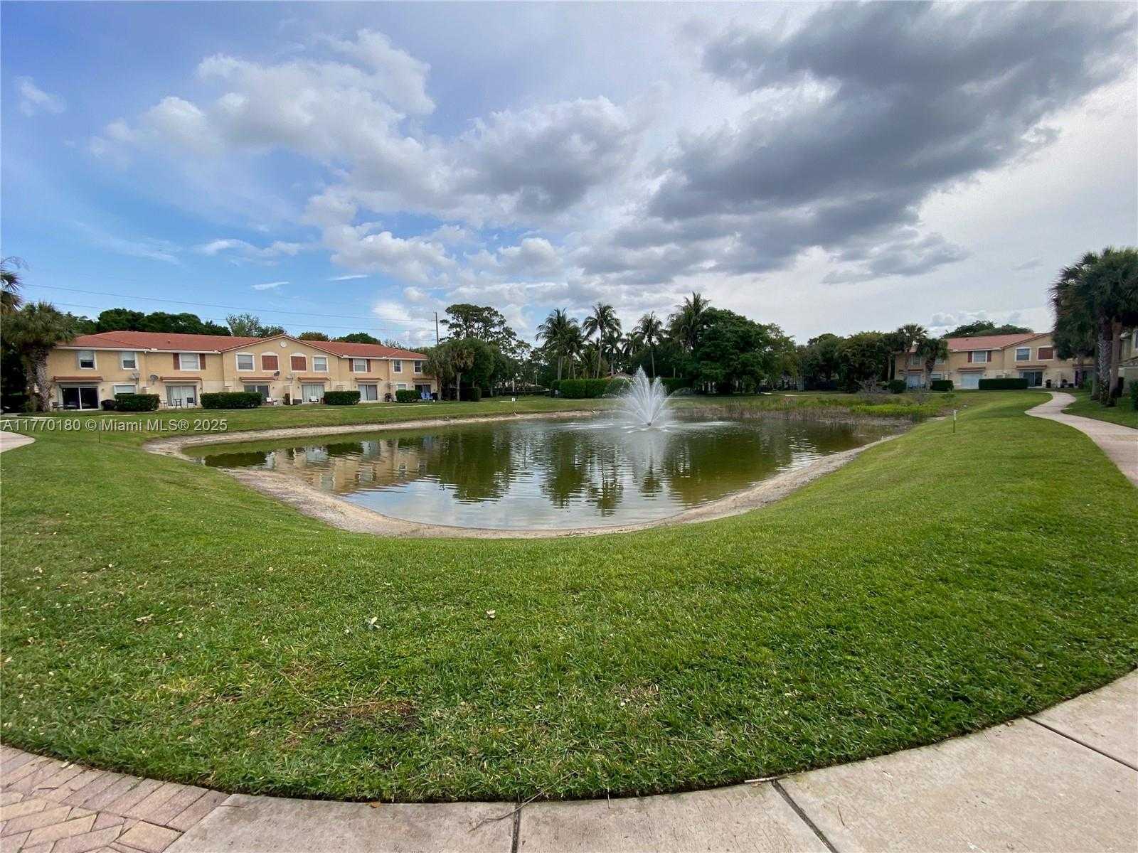 Small Image of 22159 MAJESTIC WOODS WAY, Boca Raton Number 4