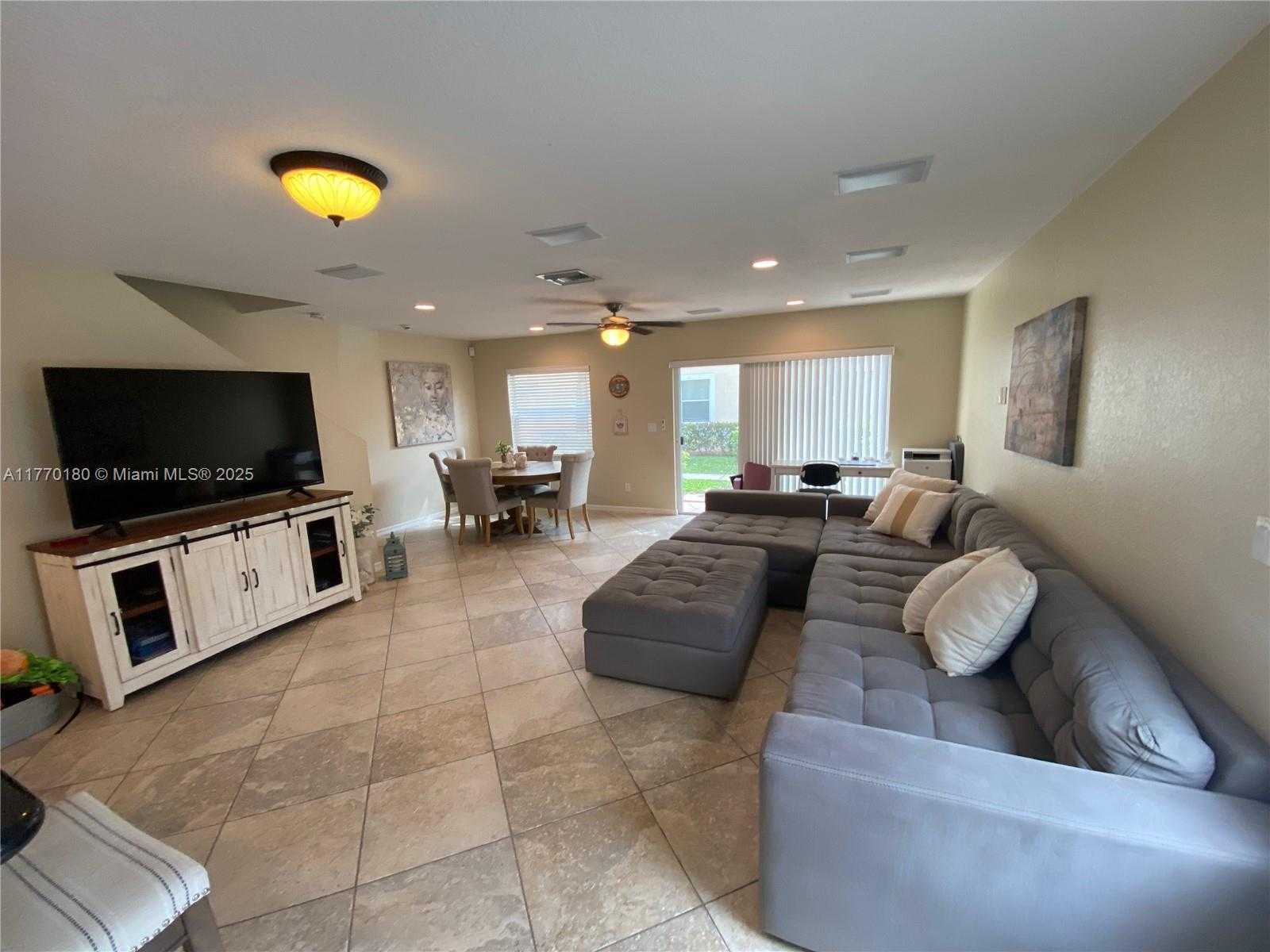 Small Image of 22159 MAJESTIC WOODS WAY, Boca Raton Number 8