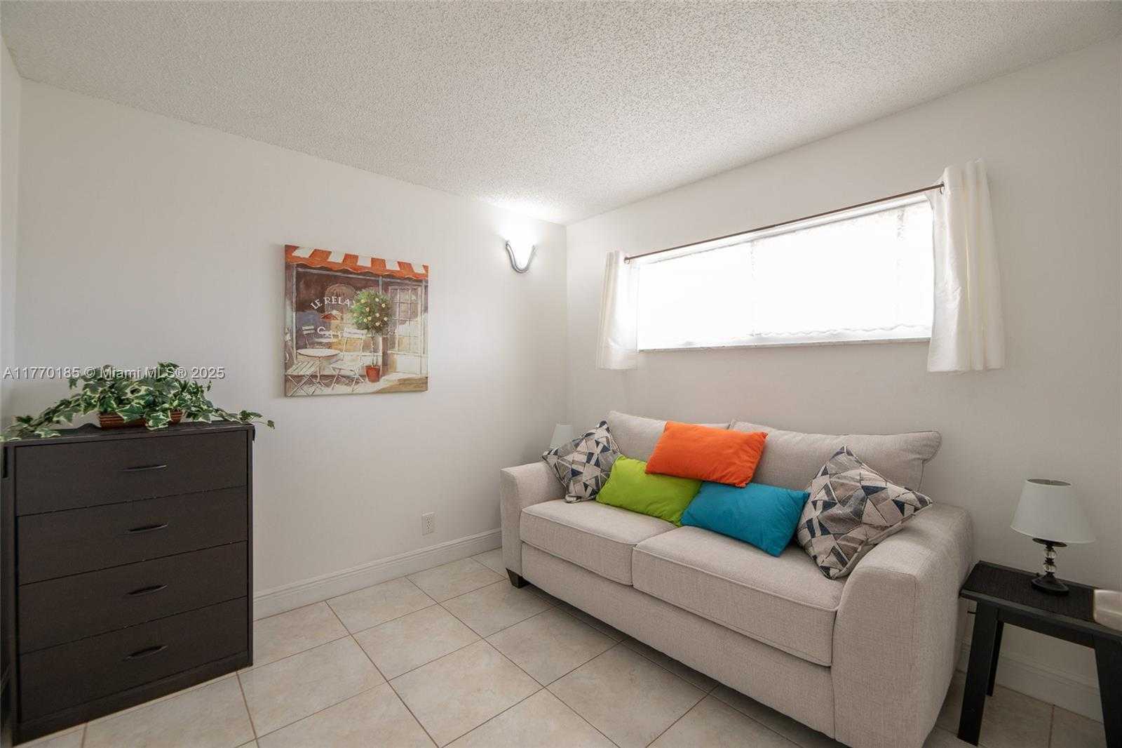 Small Image of 300 SOUTH HOLLYBROOK DR #64-306, Pembroke Pines Number 20