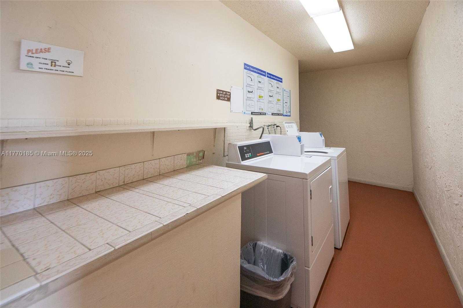 Small Image of 300 SOUTH HOLLYBROOK DR #64-306, Pembroke Pines Number 22