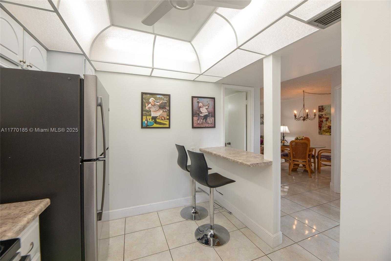 Small Image of 300 SOUTH HOLLYBROOK DR #64-306, Pembroke Pines Number 7