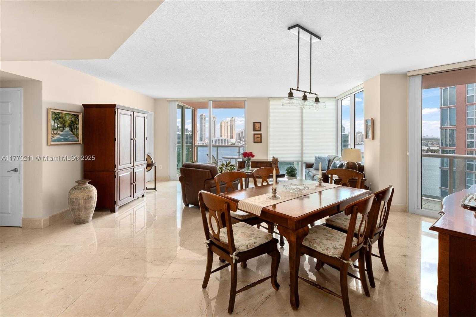 Small Image of 3370 HIDDEN BAY DR #1904, Aventura Number 6