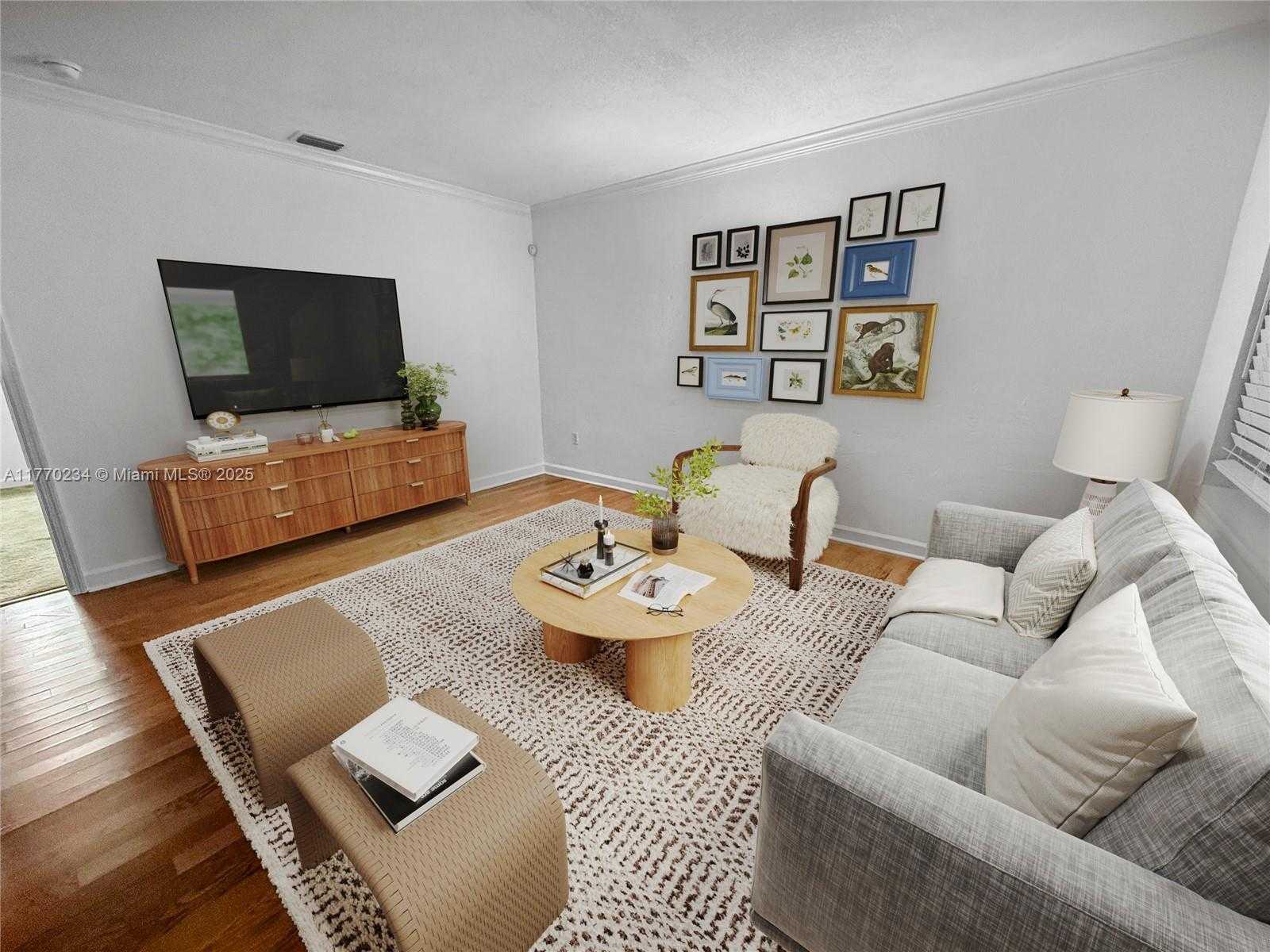 Small Image of 45 ANTILLA AVE #2C, Coral Gables Number 2