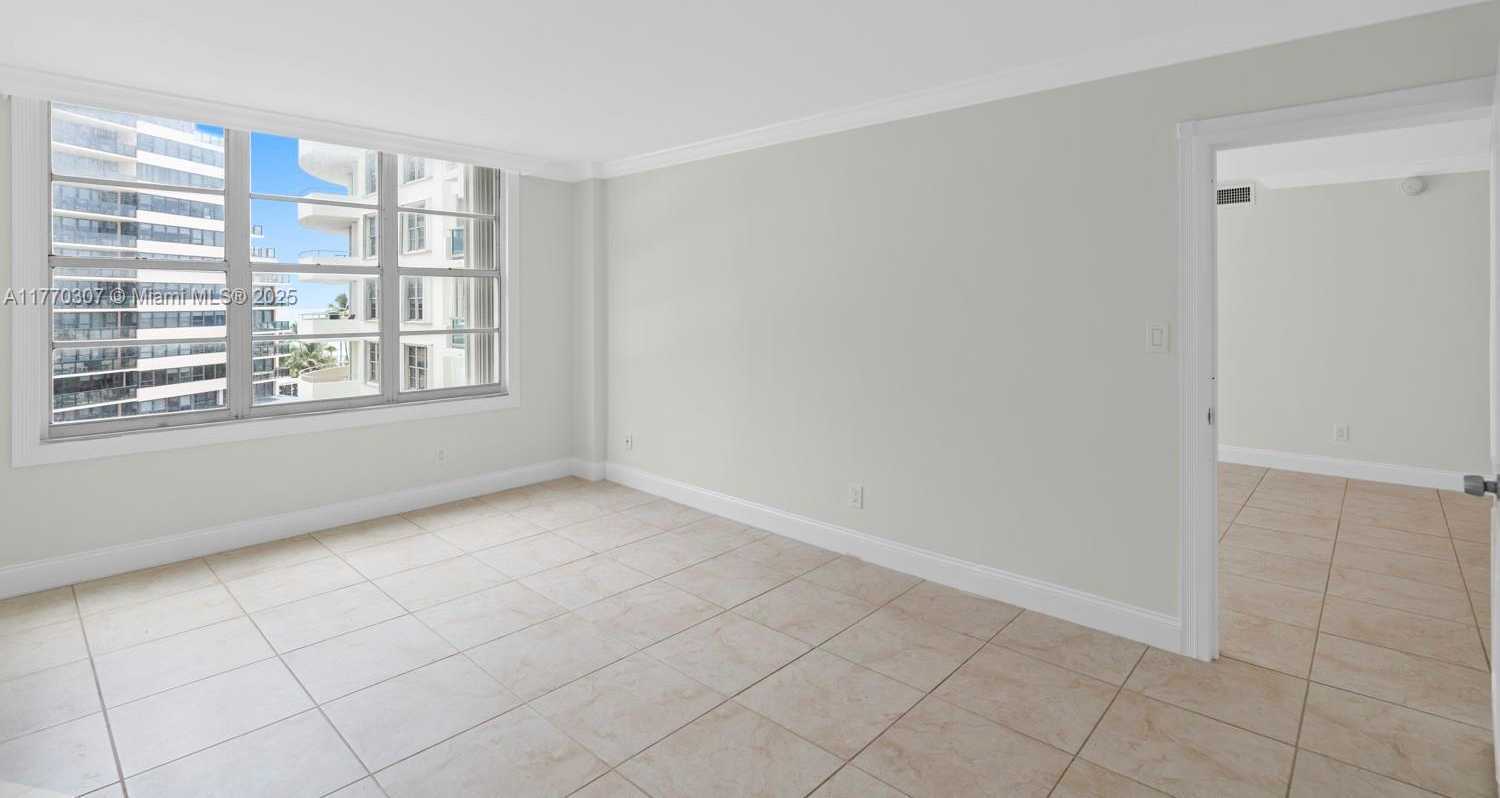 Small Image of 5161 COLLINS AVE #701, Miami Beach Number 21