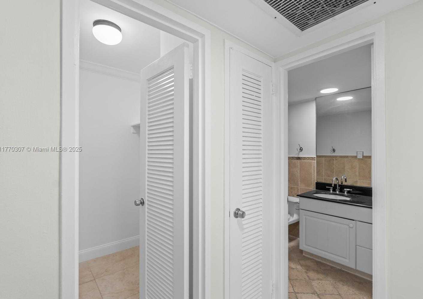 Small Image of 5161 COLLINS AVE #701, Miami Beach Number 26