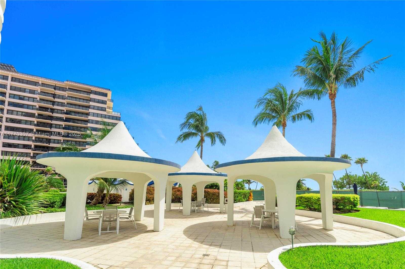 Small Image of 5161 COLLINS AVE #701, Miami Beach Number 39