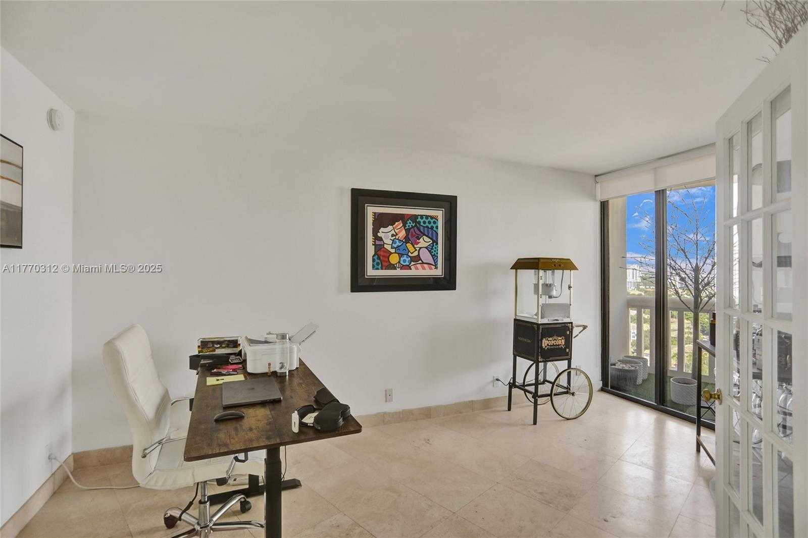 Small Image of 1000 ISLAND BLVD #2105, Aventura Number 14